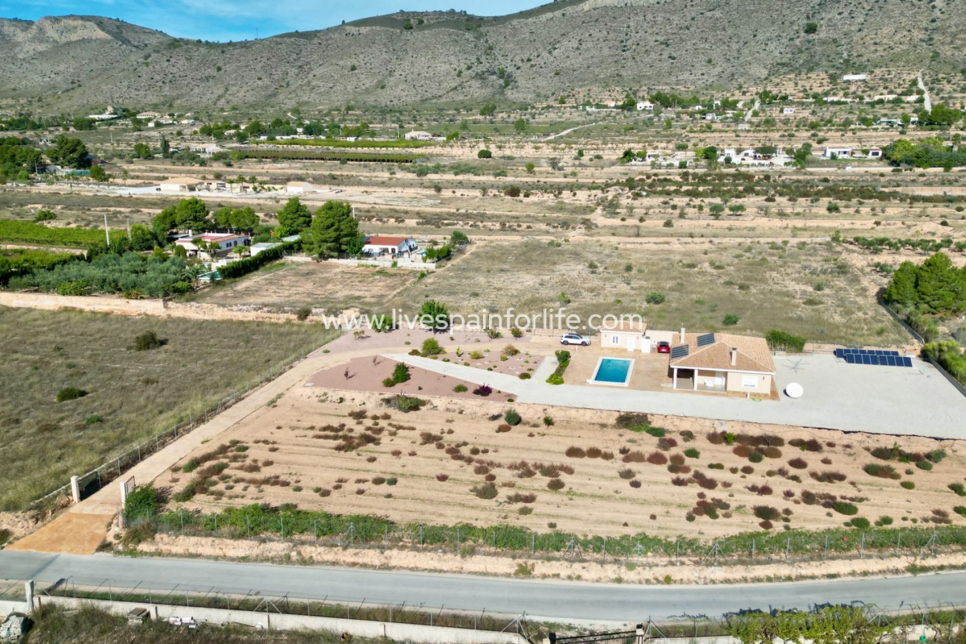 Revente - Villa (indépendant) -
Hondon De Las Nieves