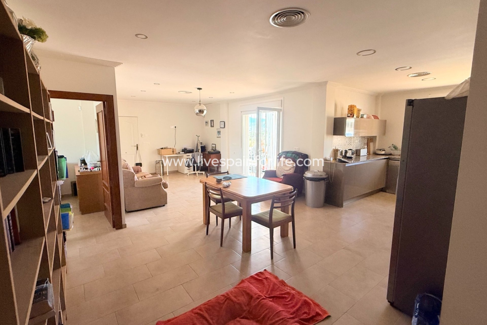 Revente - Villa (indépendant) -
Hondon De Las Nieves