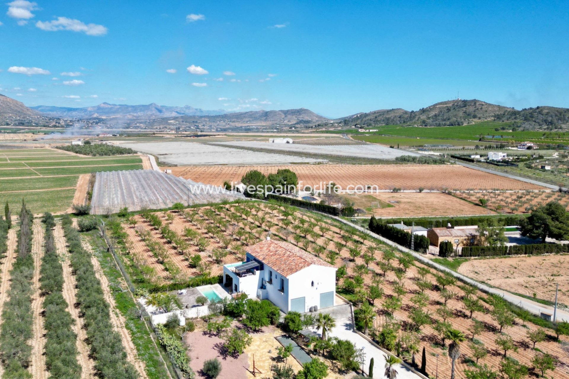 Revente - Villa (indépendant) -
Hondon De Las Nieves