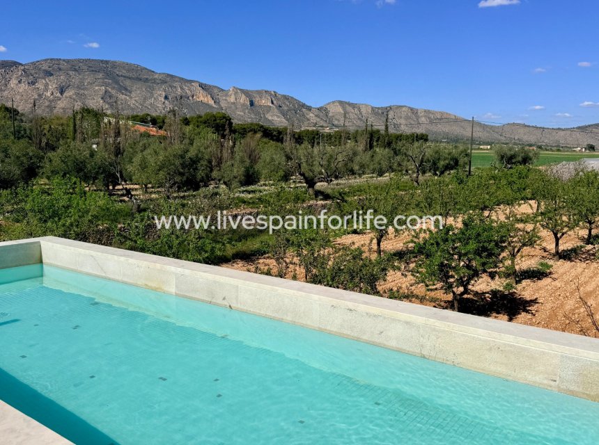 Revente - Villa (indépendant) -
Hondon De Las Nieves