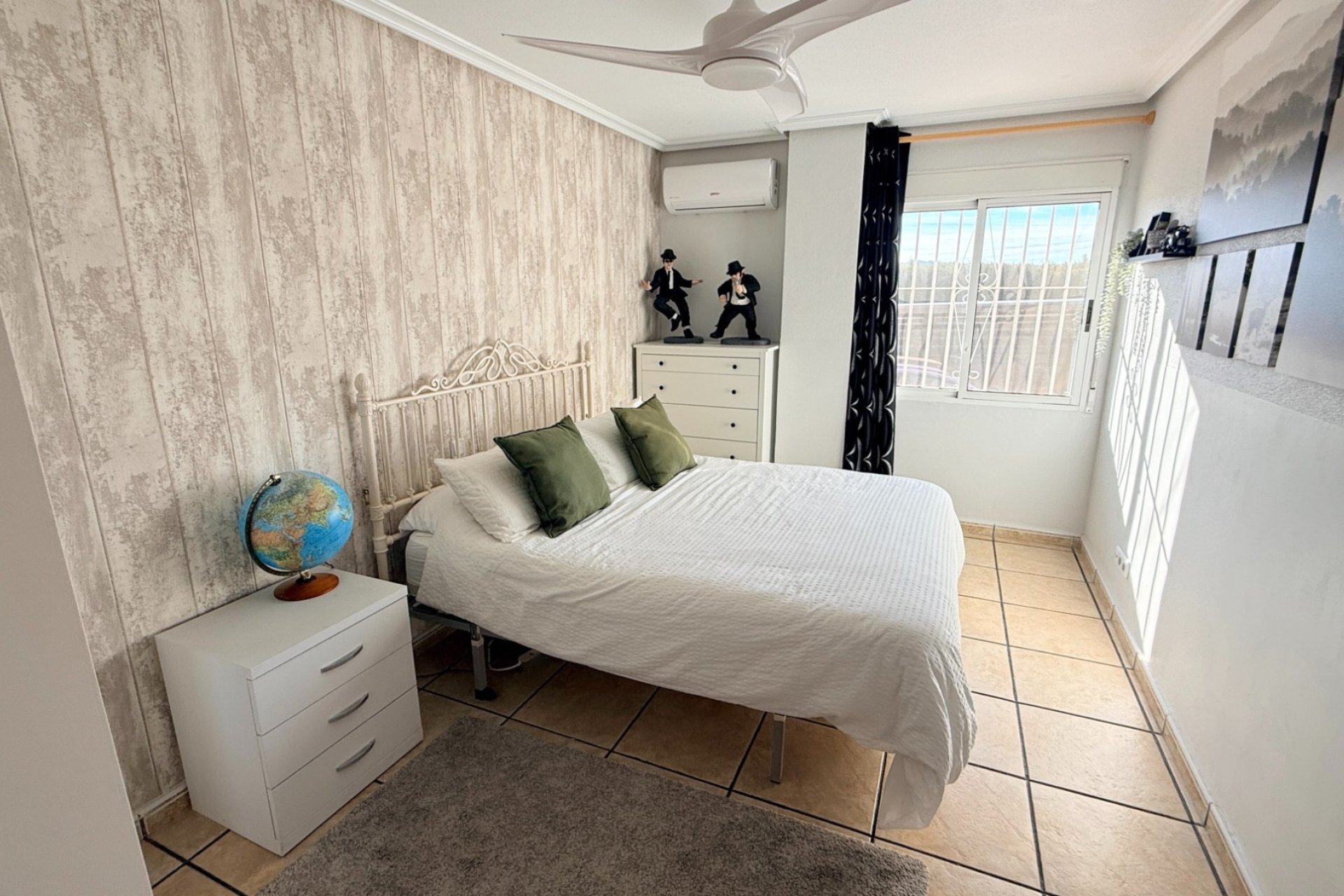 Revente - Villa (indépendant) -
Hondon De Los Frailes