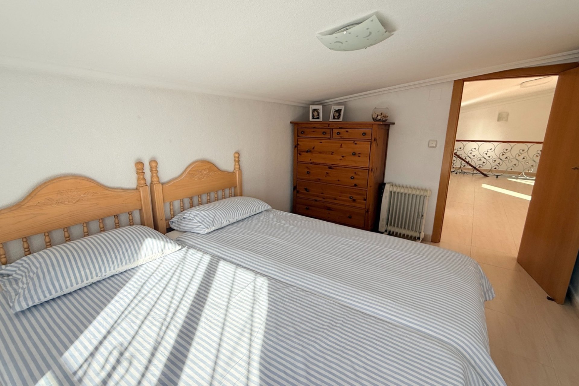 Revente - Villa (indépendant) -
Hondon De Los Frailes