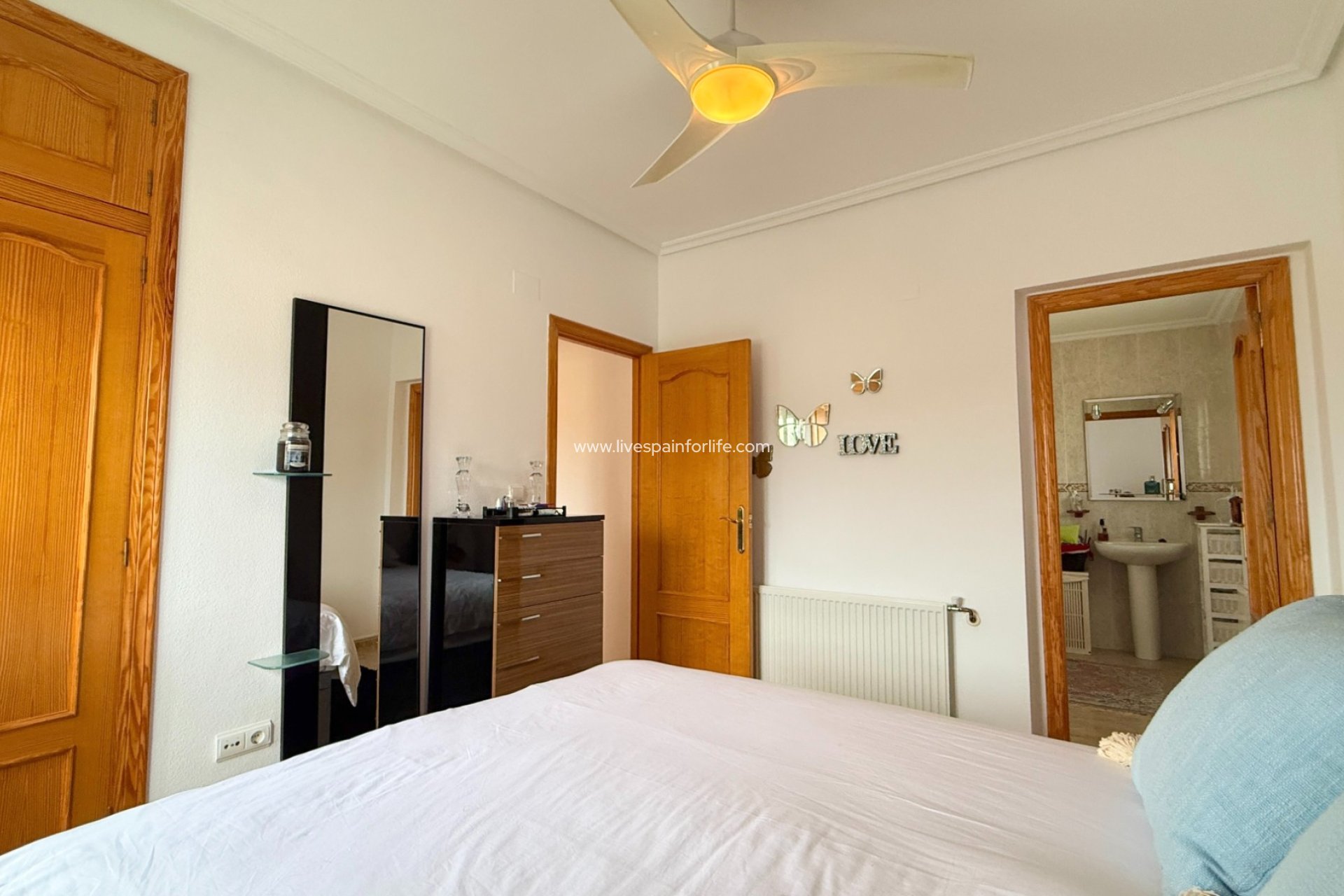 Revente - Villa (indépendant) -
Hondon De Los Frailes