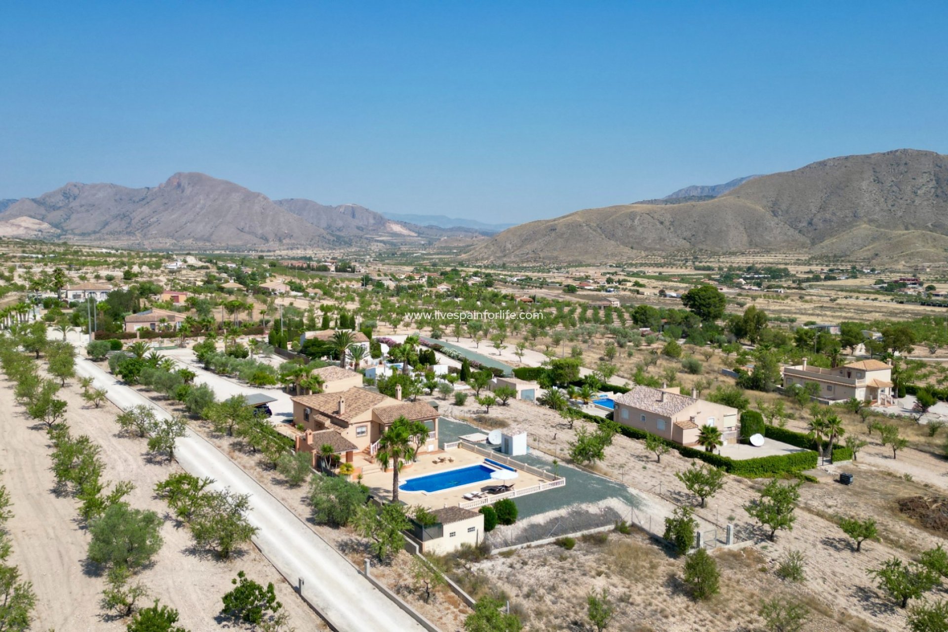 Revente - Villa (indépendant) -
Hondon De Los Frailes