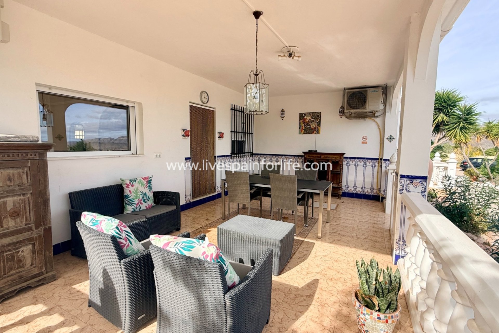 Revente - Villa (indépendant) -
Hondon De Los Frailes