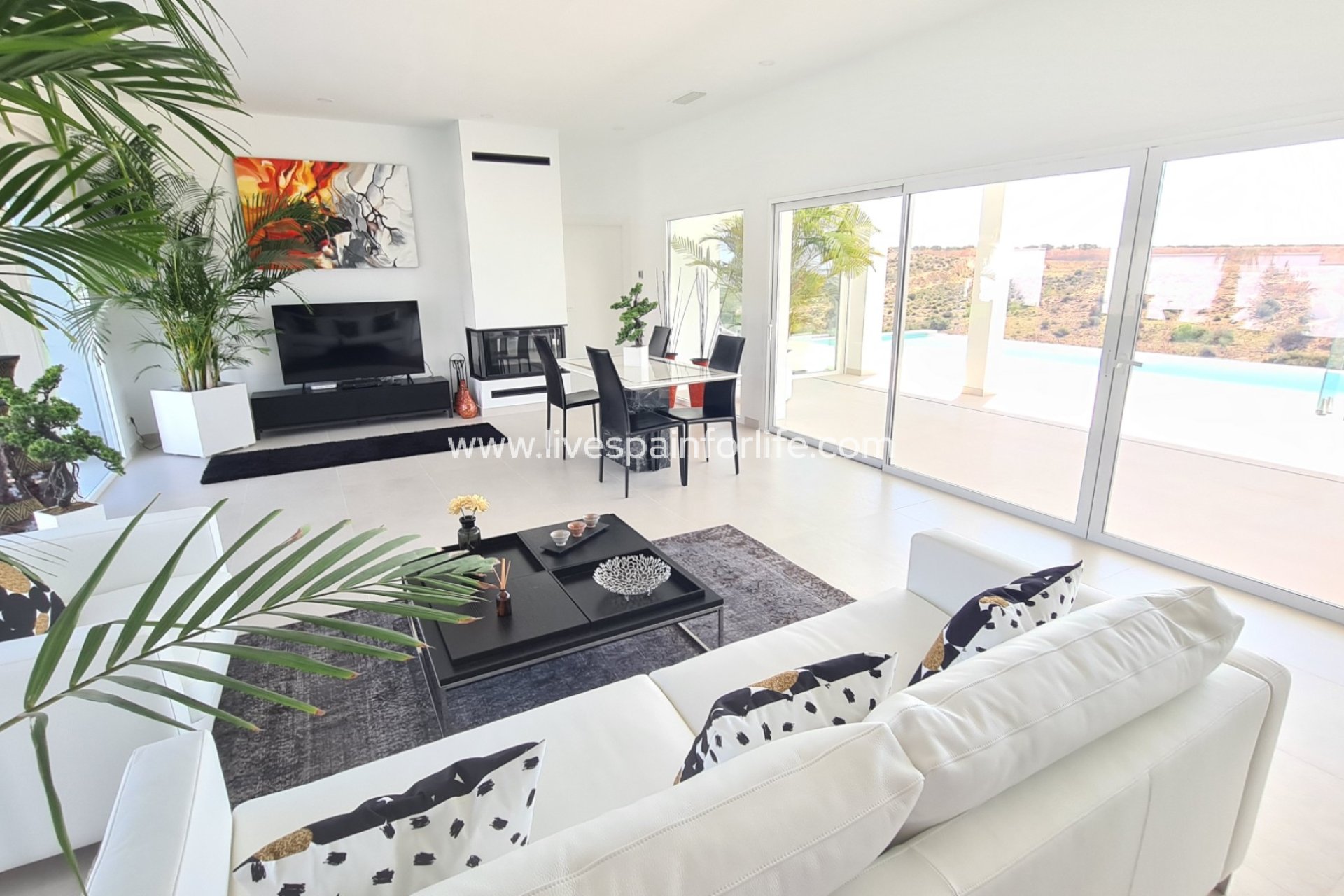 Revente - Villa (indépendant) -
La Marina