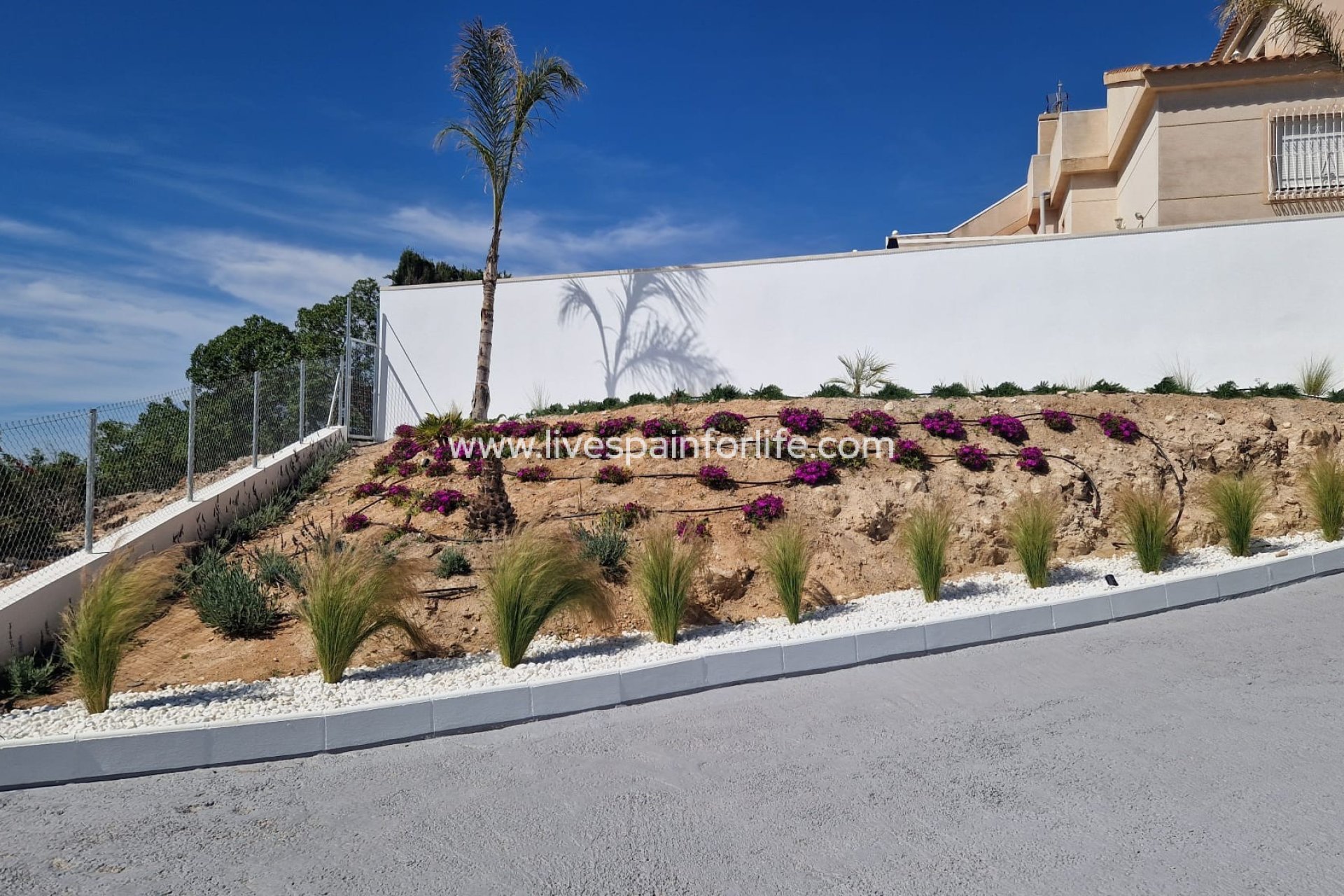 Revente - Villa (indépendant) -
La Marina