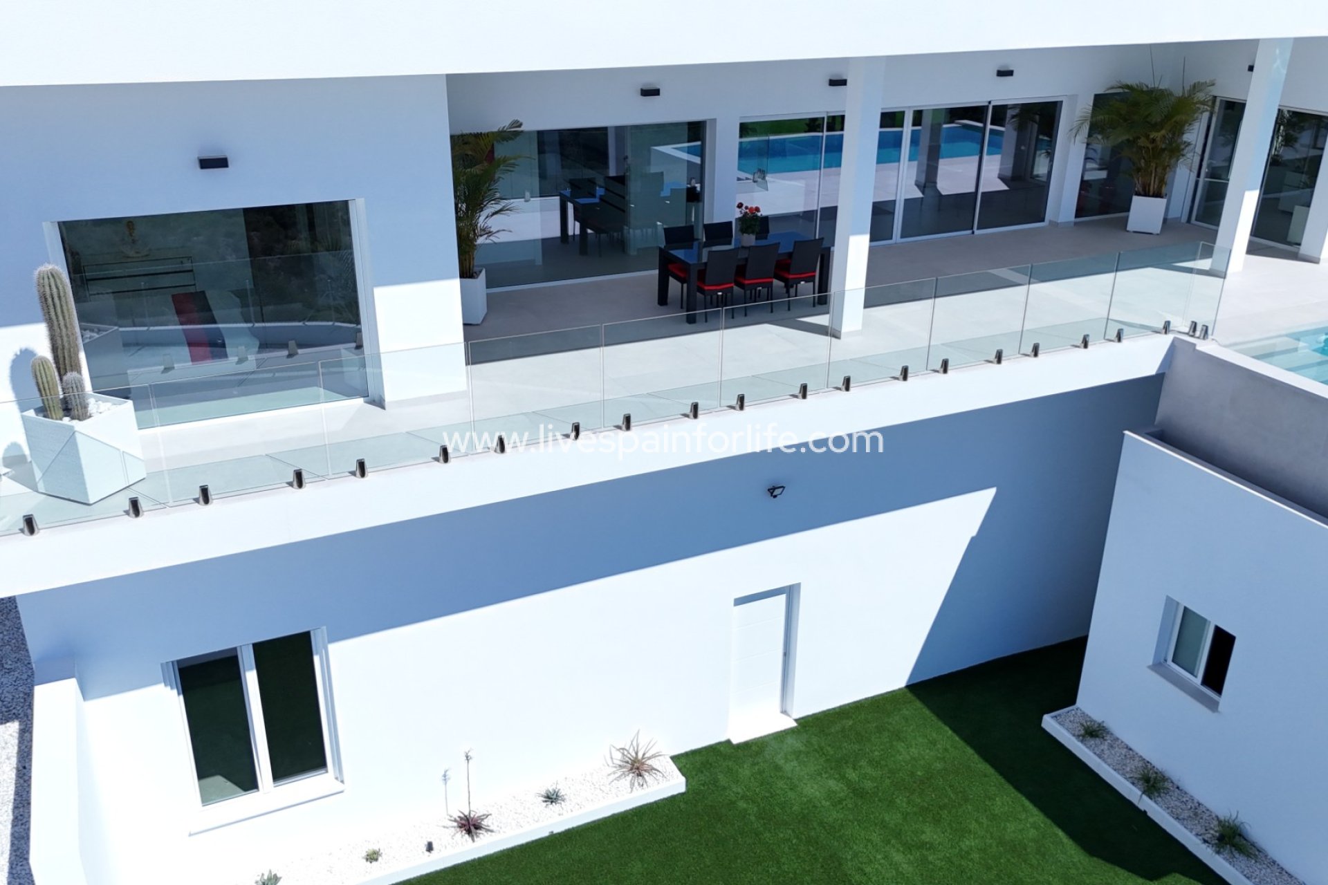 Revente - Villa (indépendant) -
La Marina