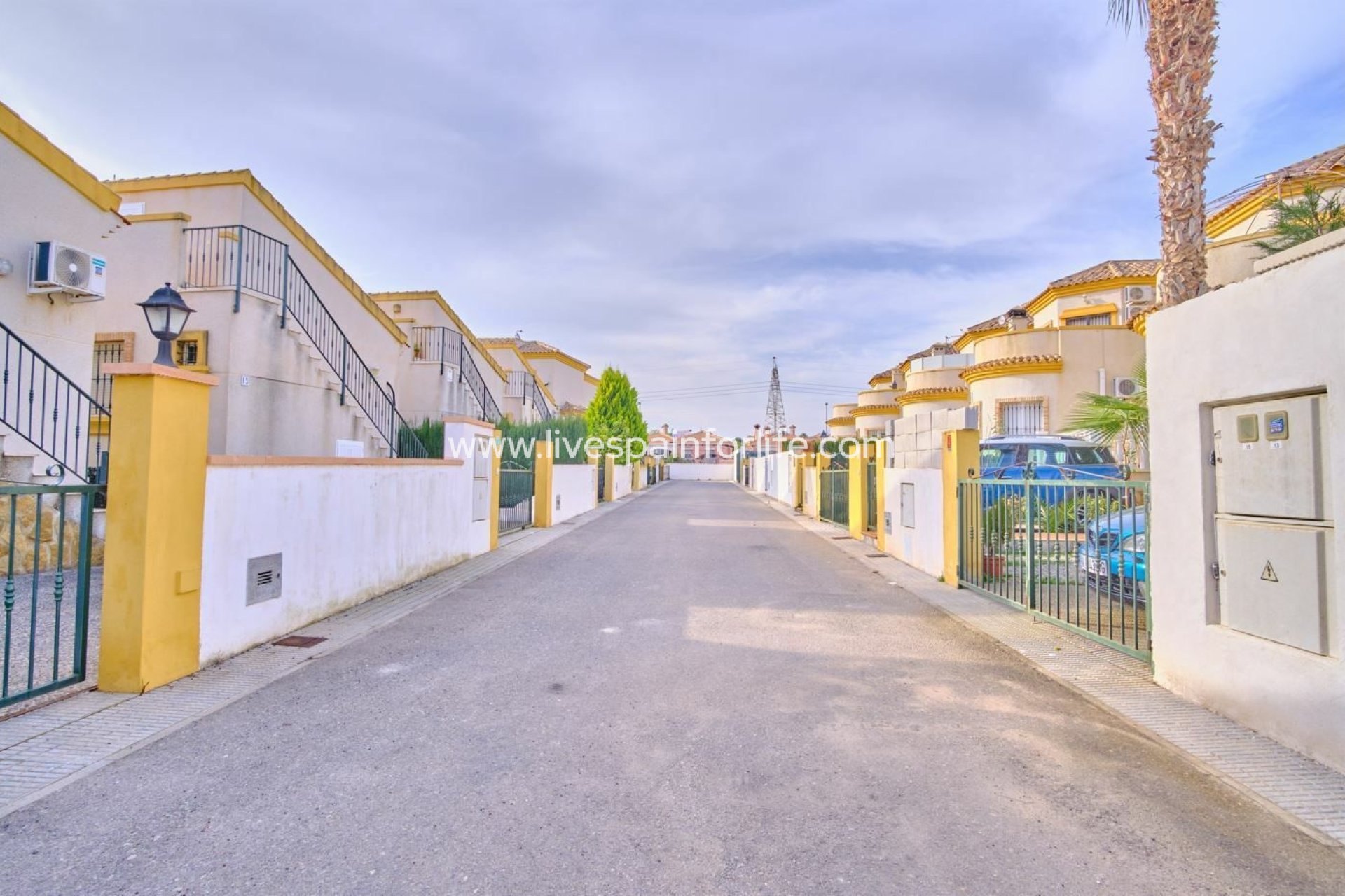 Revente - Villa (indépendant) -
Los Montesinos - La Herrada