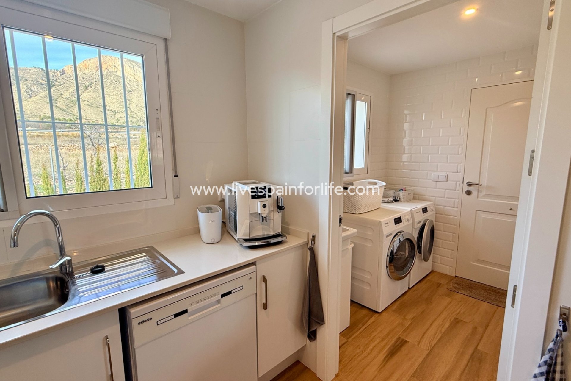 Revente - Villa (indépendant) -
Macisvenda