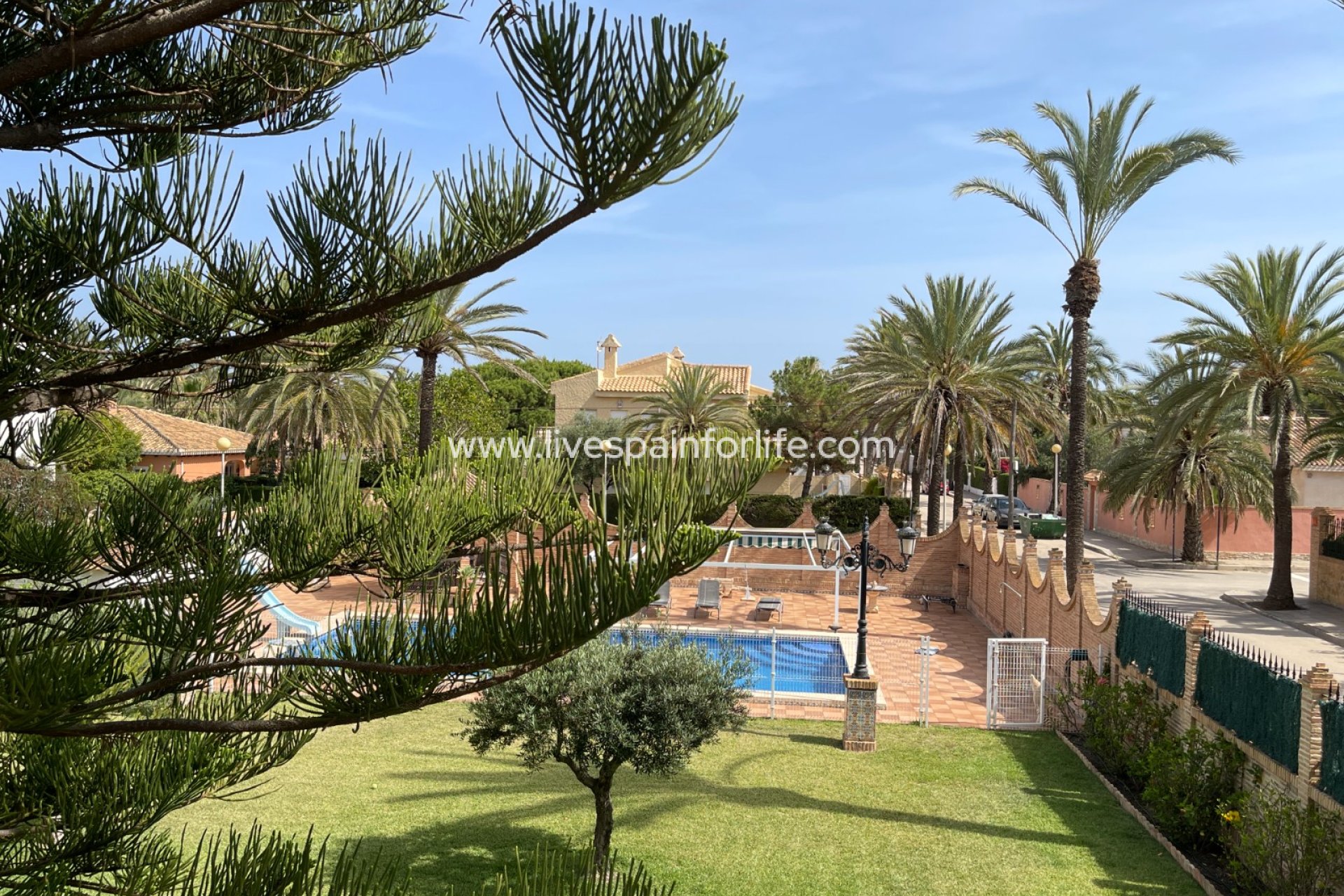Revente - Villa (indépendant) -
Orihuela Costa - Cabo Roig