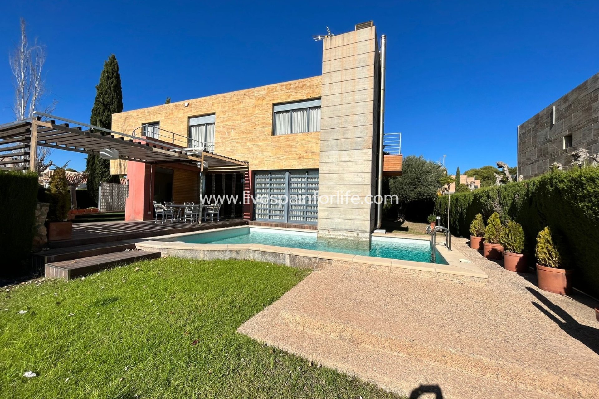 Revente - Villa (indépendant) -
Orihuela Costa - Dehesa de Campoamor