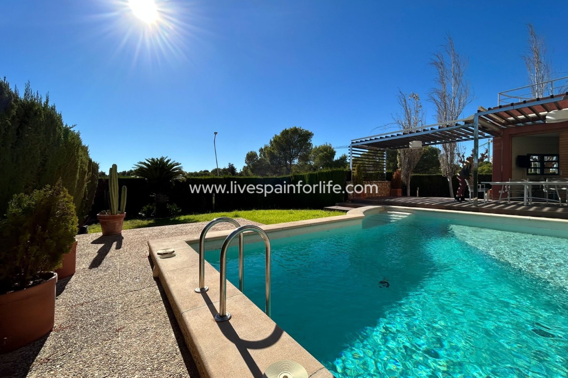 Revente - Villa (indépendant) -
Orihuela Costa - Dehesa de Campoamor