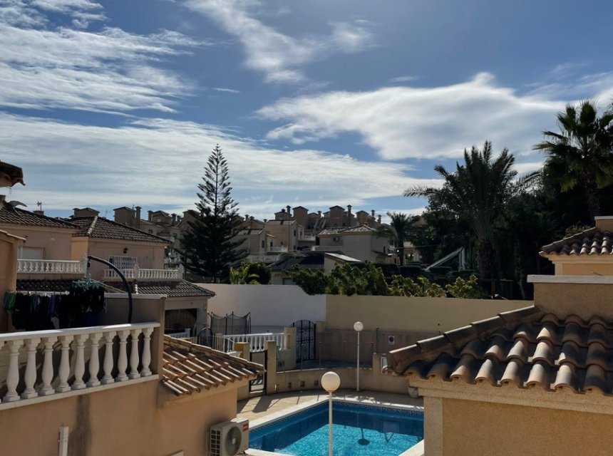 Revente - Villa (indépendant) -
Orihuela Costa - El Galan