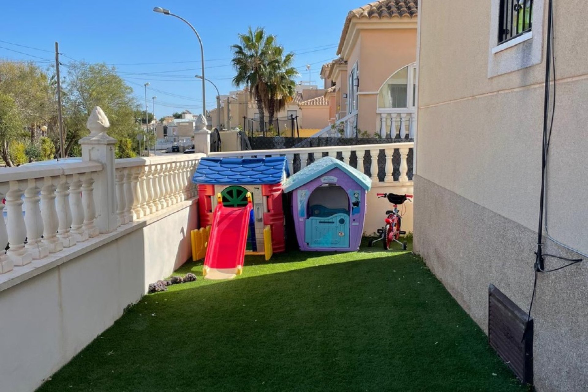 Revente - Villa (indépendant) -
Orihuela Costa - El Galan