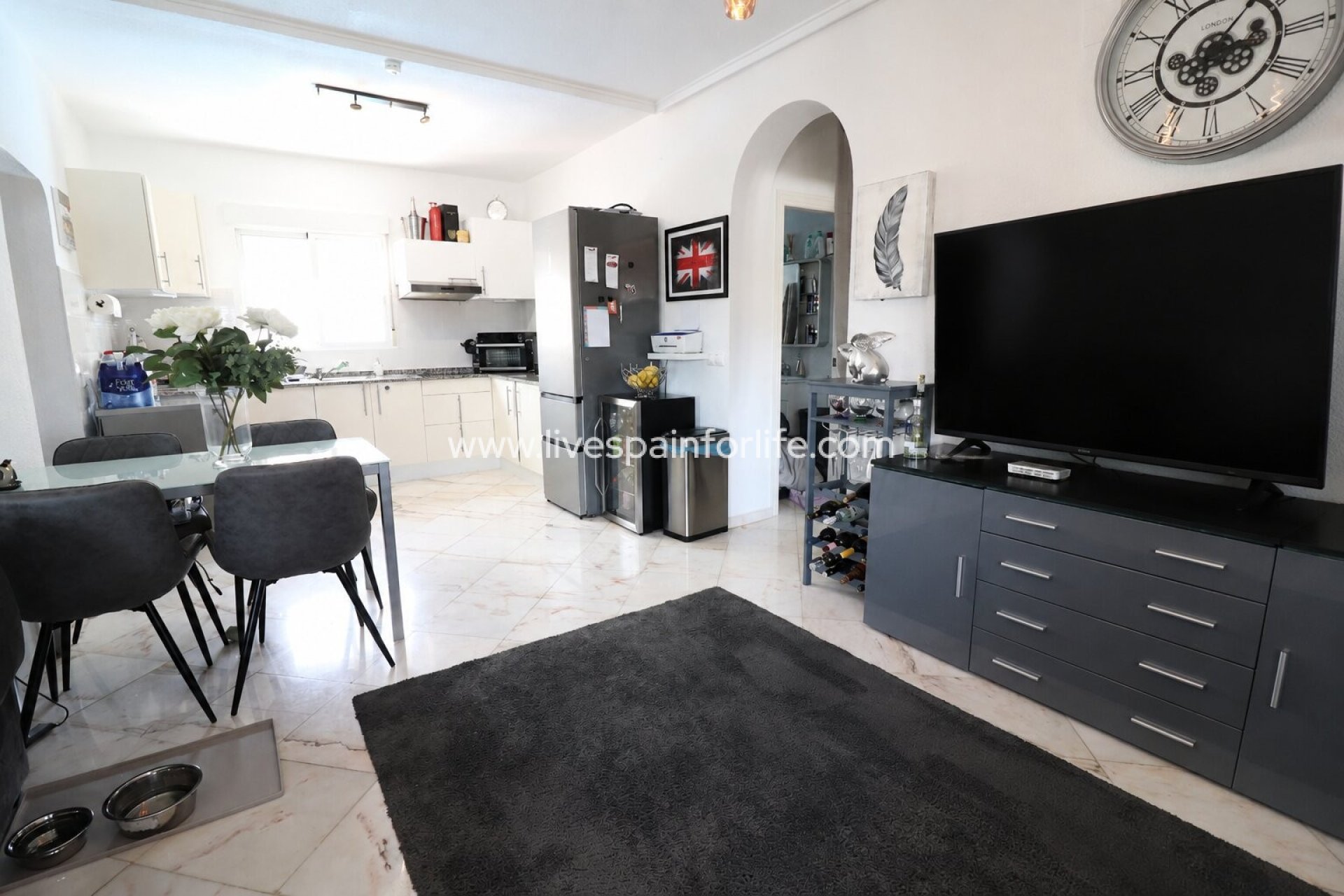 Revente - Villa (indépendant) -
Orihuela Costa - Villamartin