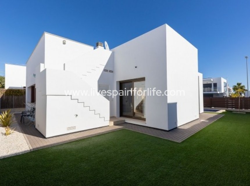 Revente - Villa (indépendant) -
Orihuela - Vistabella Golf