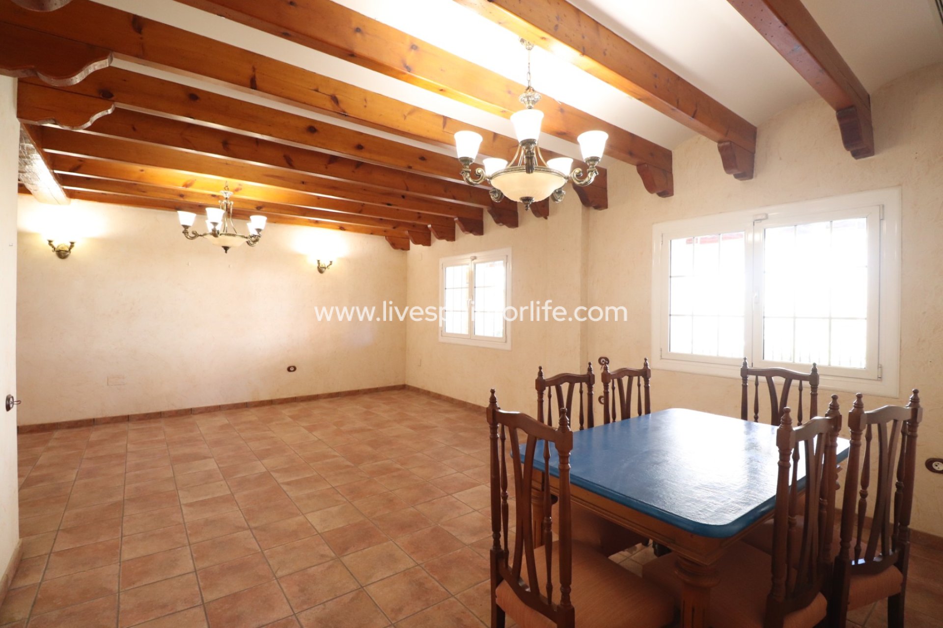 Revente - Villa (indépendant) -
Rojales - Los Palacios