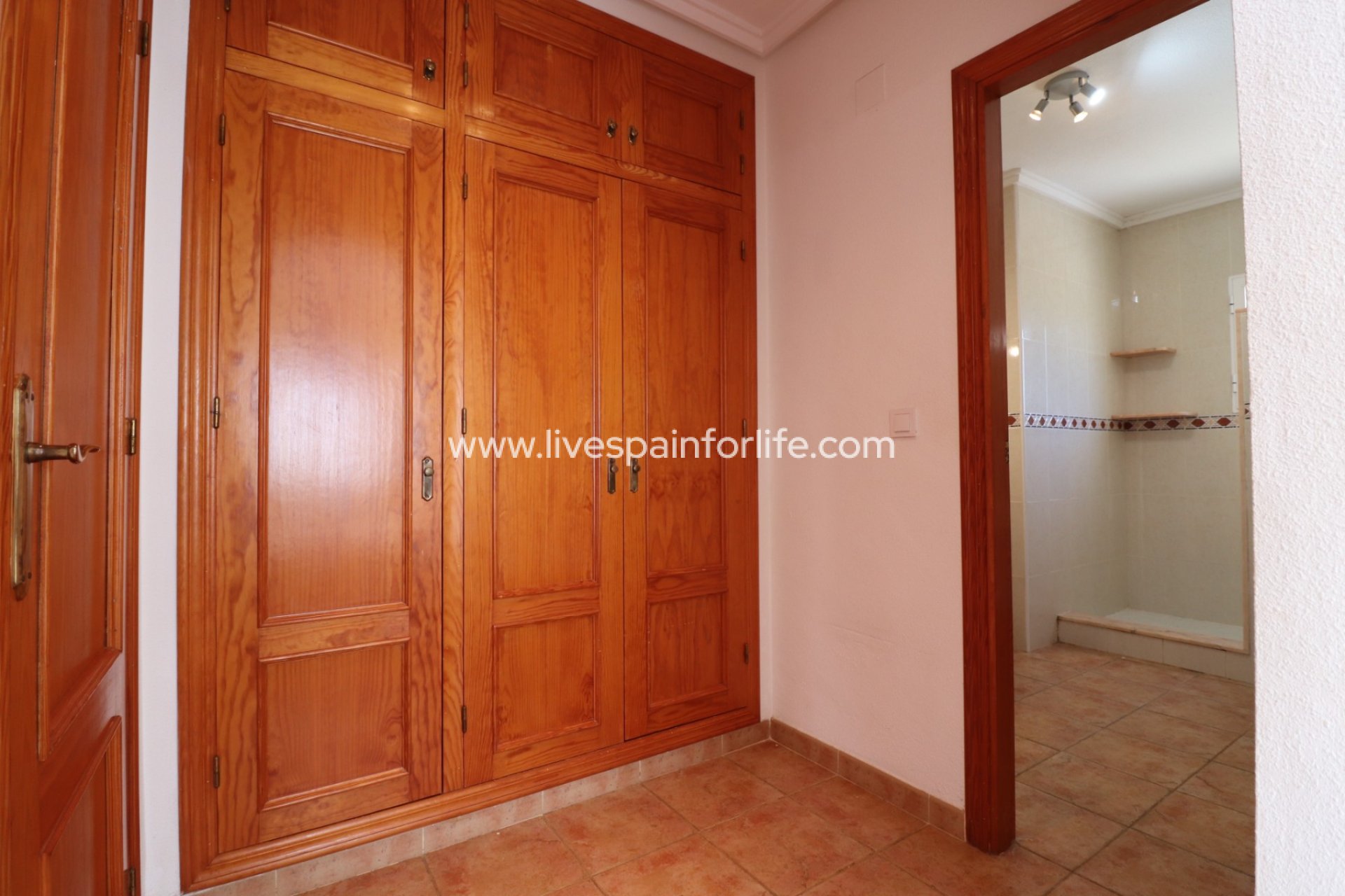 Revente - Villa (indépendant) -
San Miguel De Salinas - Lake View Mansions