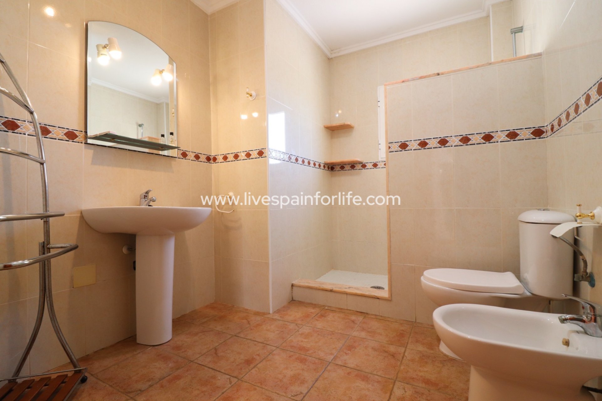 Revente - Villa (indépendant) -
San Miguel De Salinas - Lake View Mansions