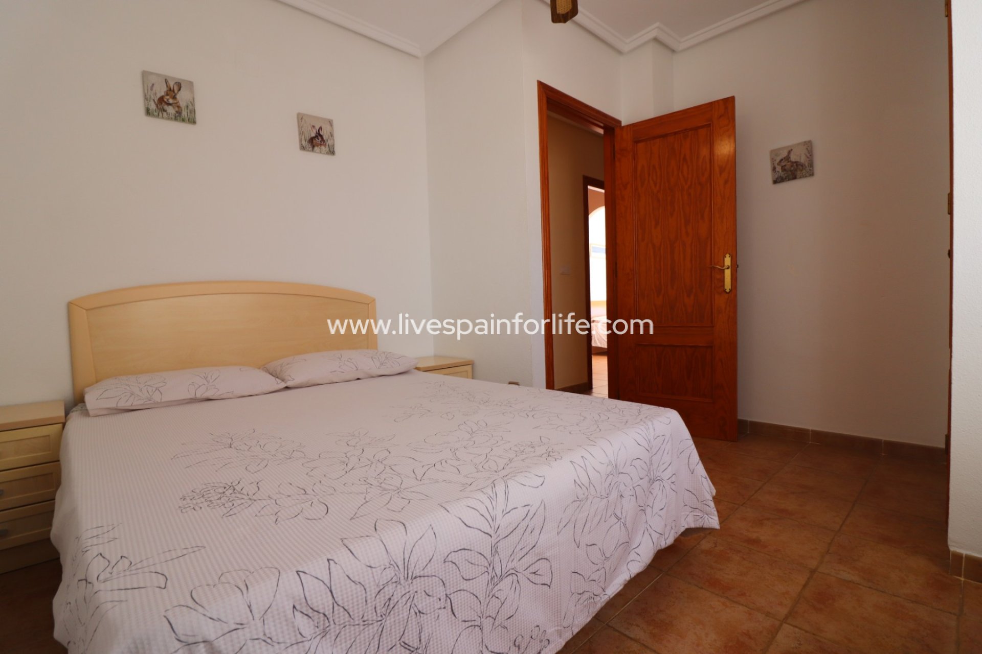 Revente - Villa (indépendant) -
San Miguel De Salinas - Lake View Mansions