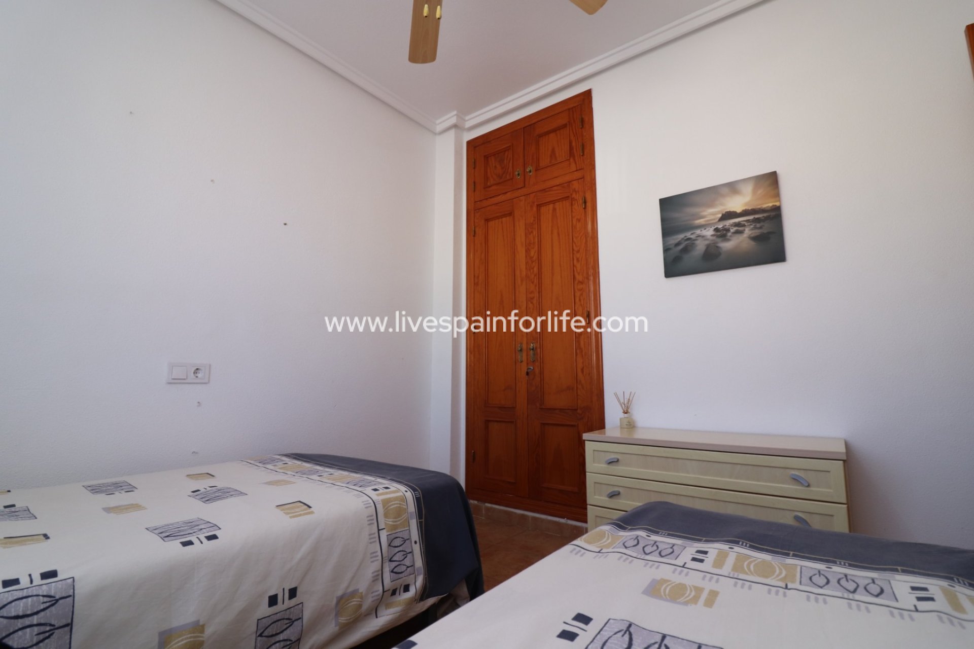 Revente - Villa (indépendant) -
San Miguel De Salinas - Lake View Mansions