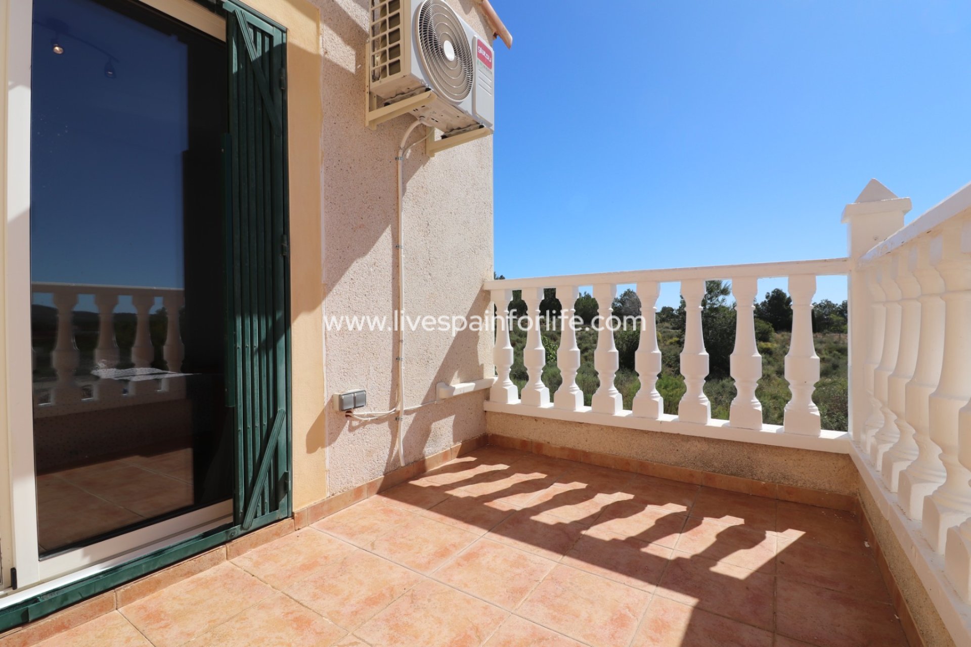 Revente - Villa (indépendant) -
San Miguel De Salinas - Lake View Mansions
