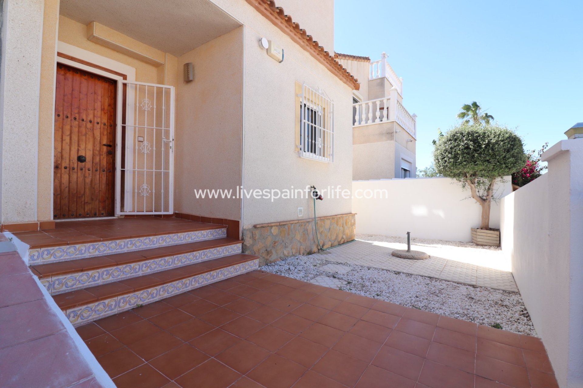 Revente - Villa (indépendant) -
San Miguel De Salinas - Lake View Mansions