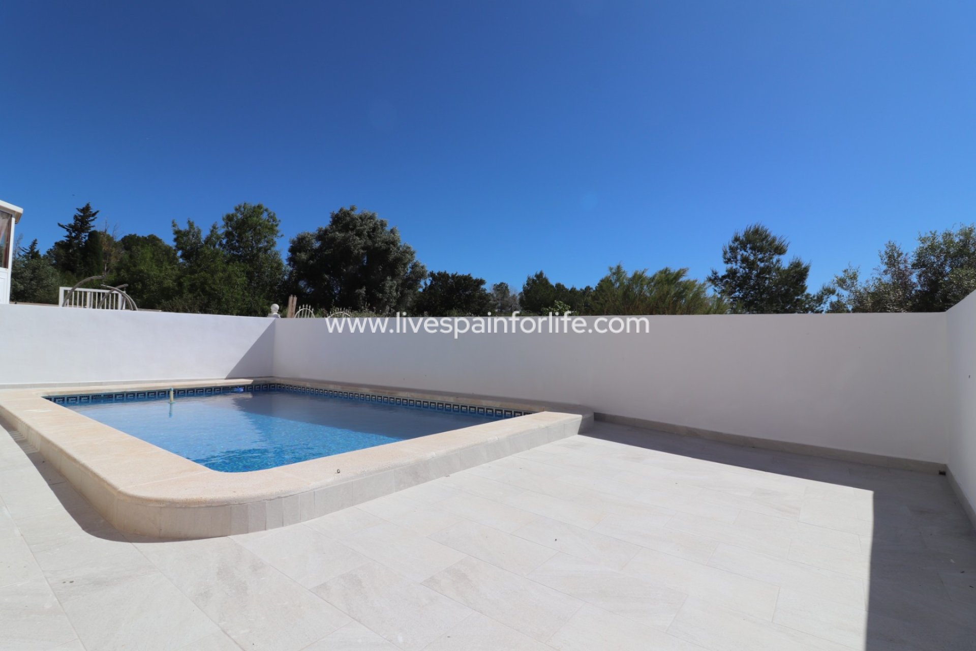 Revente - Villa (indépendant) -
San Miguel De Salinas - Lake View Mansions