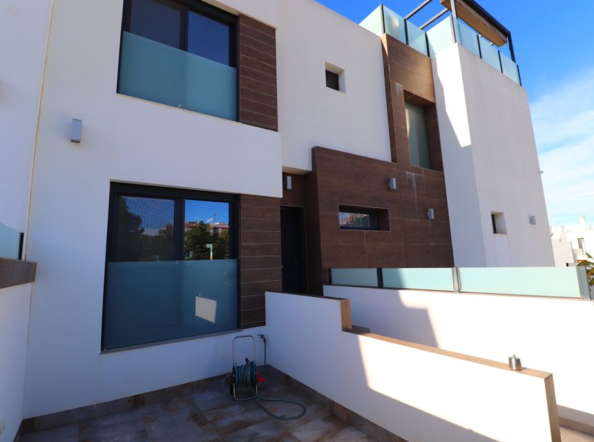  - Rijwoning -
Benijofar - Benijofar - Village