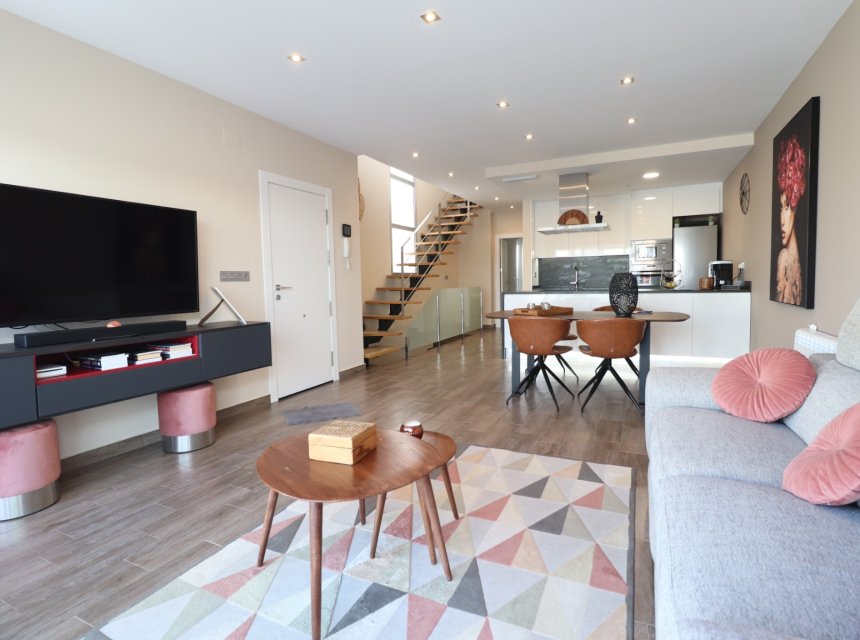  - Semi-detached house / Quad -
Daya Vieja - Daya Vieja - Town