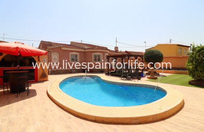 Semi-detached house / Quad - Herverkoop - Benijofar -
                    Benijofar