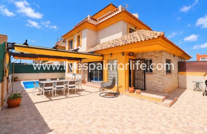 Semi-detached house / Quad - Herverkoop - Los Montesinos -
                    La Herrada
