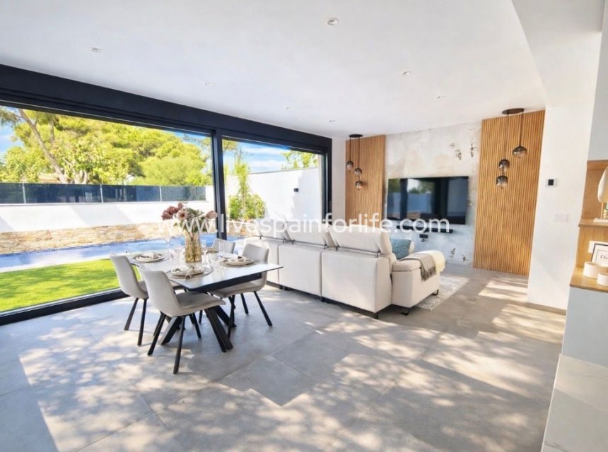  -   Semi Detached Villa -
Santiago de La Ribera - Santiago de La Ribera - Town