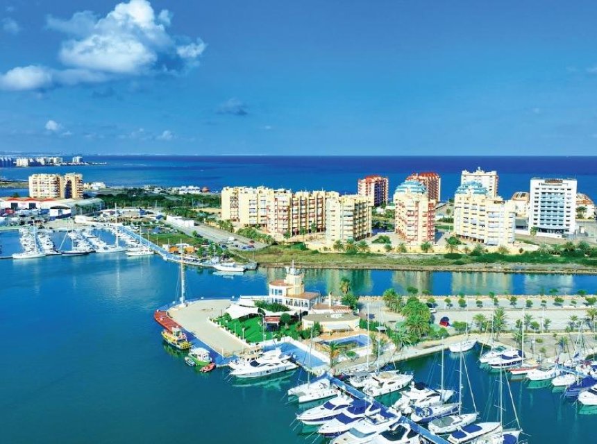  - Stadthaus -
La Manga del Mar Menor - La Manga