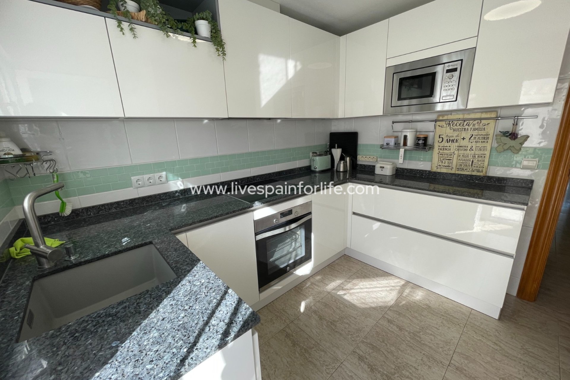  -  -
Torre de La Horadada - Torre de La Horadada - Town