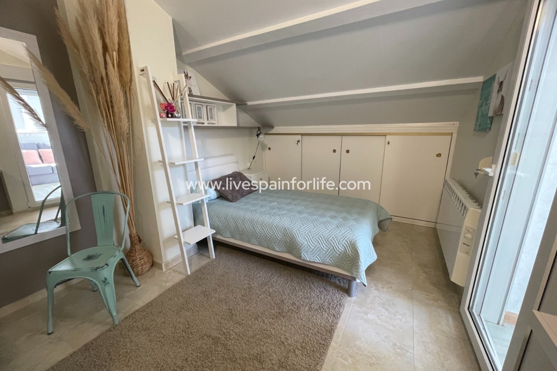  -  -
Torre de La Horadada - Torre de La Horadada - Town