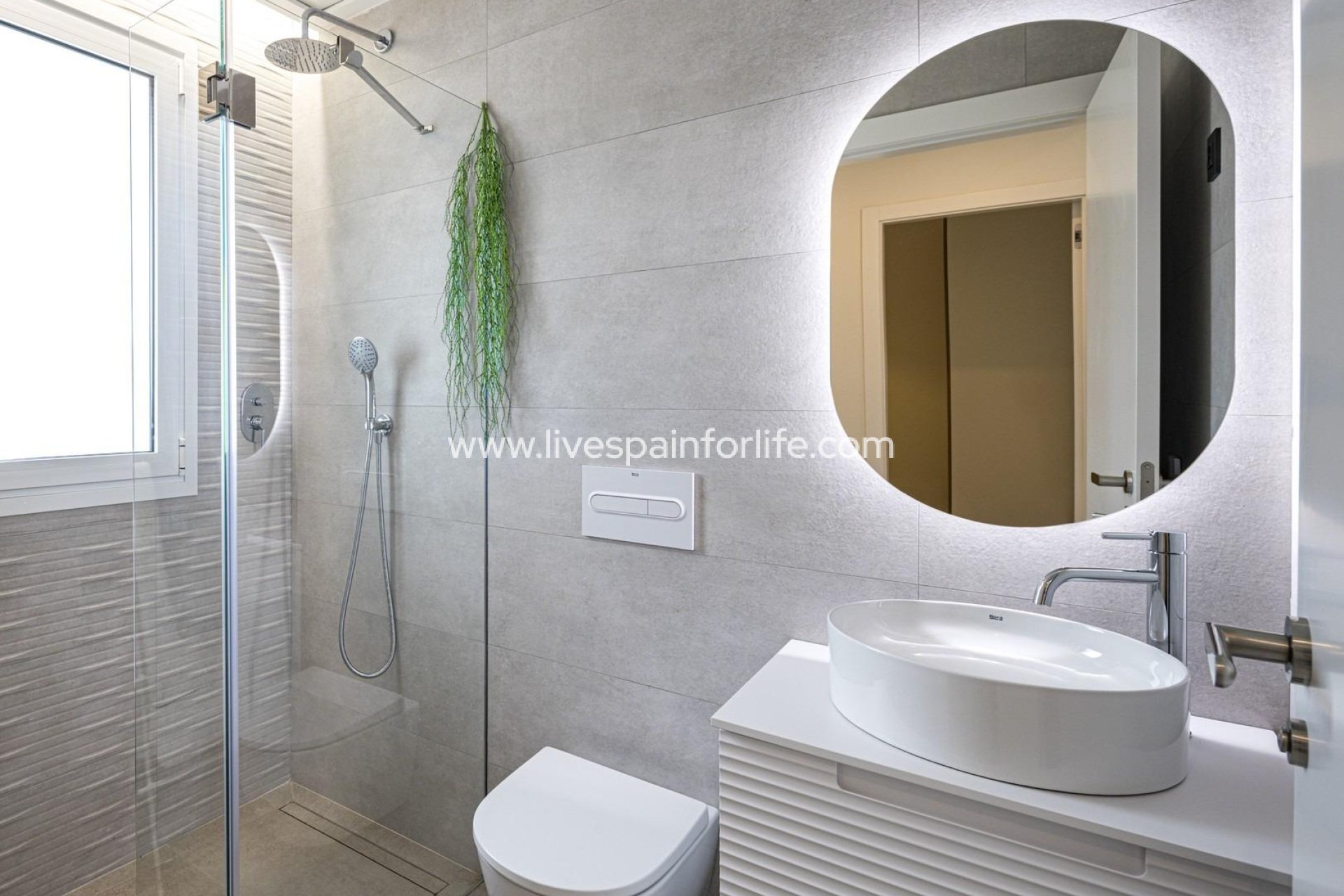  -  -
 - Torre De La Horadada