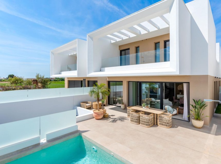  - Town house -
Dolores - Sector 3