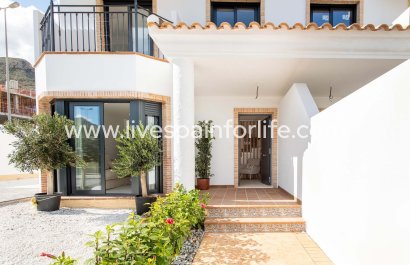 Town house - New build - Cox -
                    San Fernando