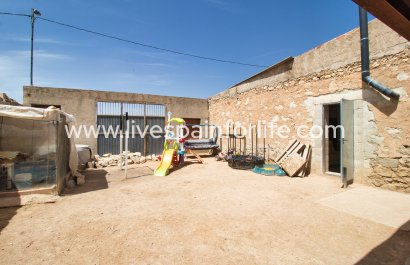 Town house - Resale - Macisvenda -
                    Macisvenda