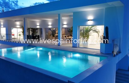 Villa (alleenstaand) - Herverkoop - La Marina -
                    La Marina