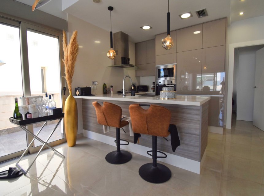  - Villa (alleenstaand) -
Orihuela Costa - Villamartin