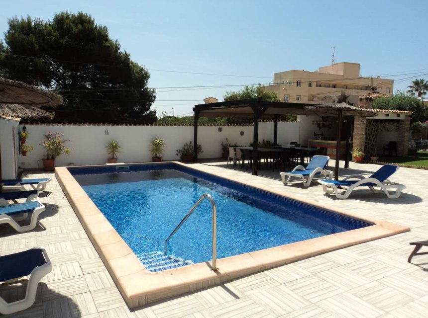  - Villa (detached) -
Orihuela Costa - Lomas de Cabo Roig