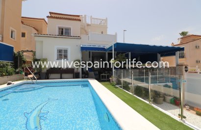 Villa (detached) - Resale - Algorfa -
                    Montebello