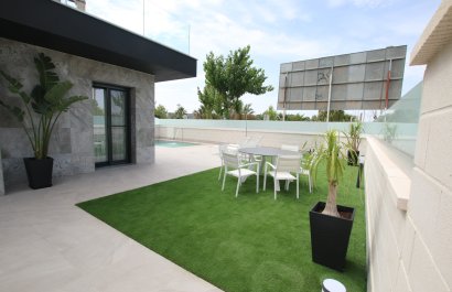 Villa (detached) - Resale - Alicante - Alicante