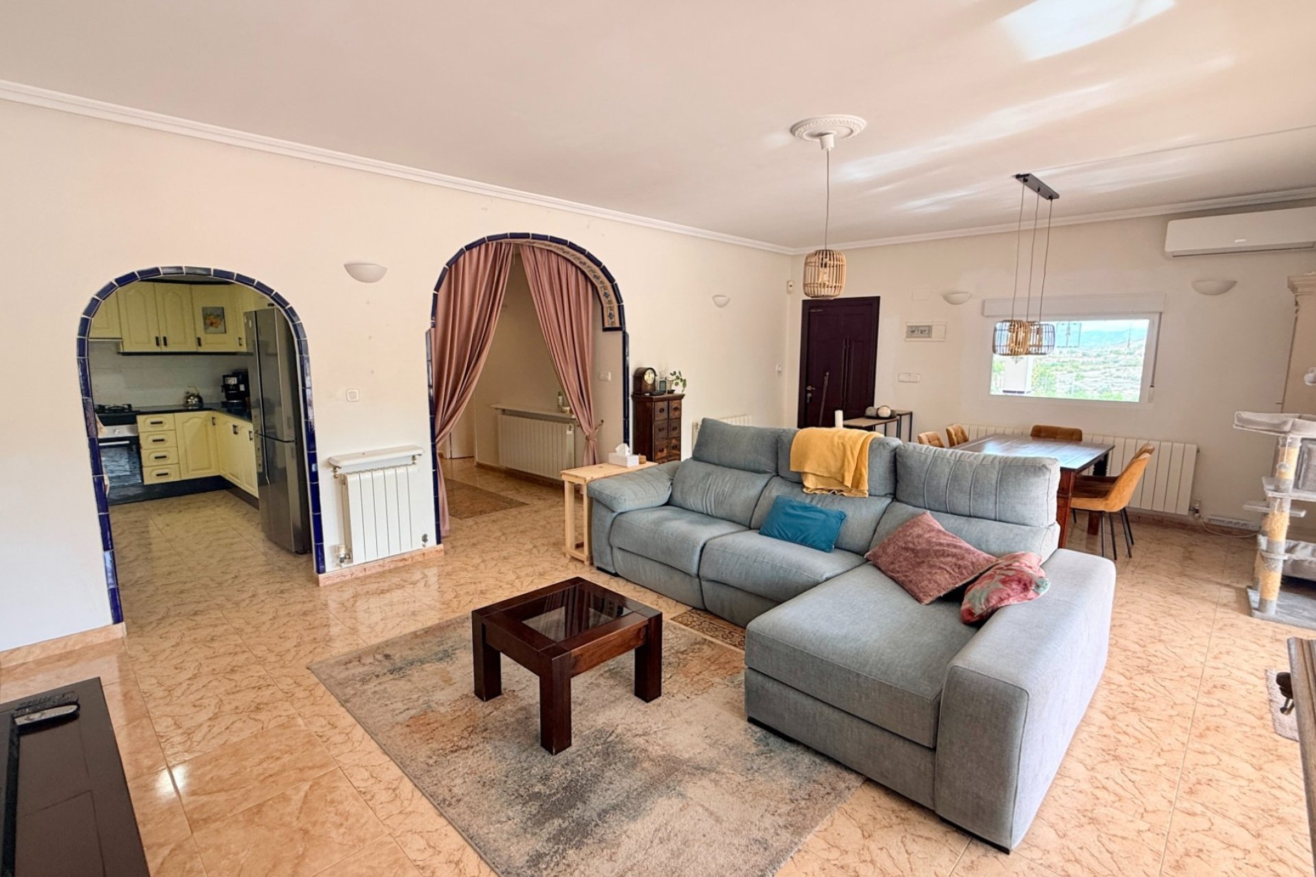  - Villa - Detached -
