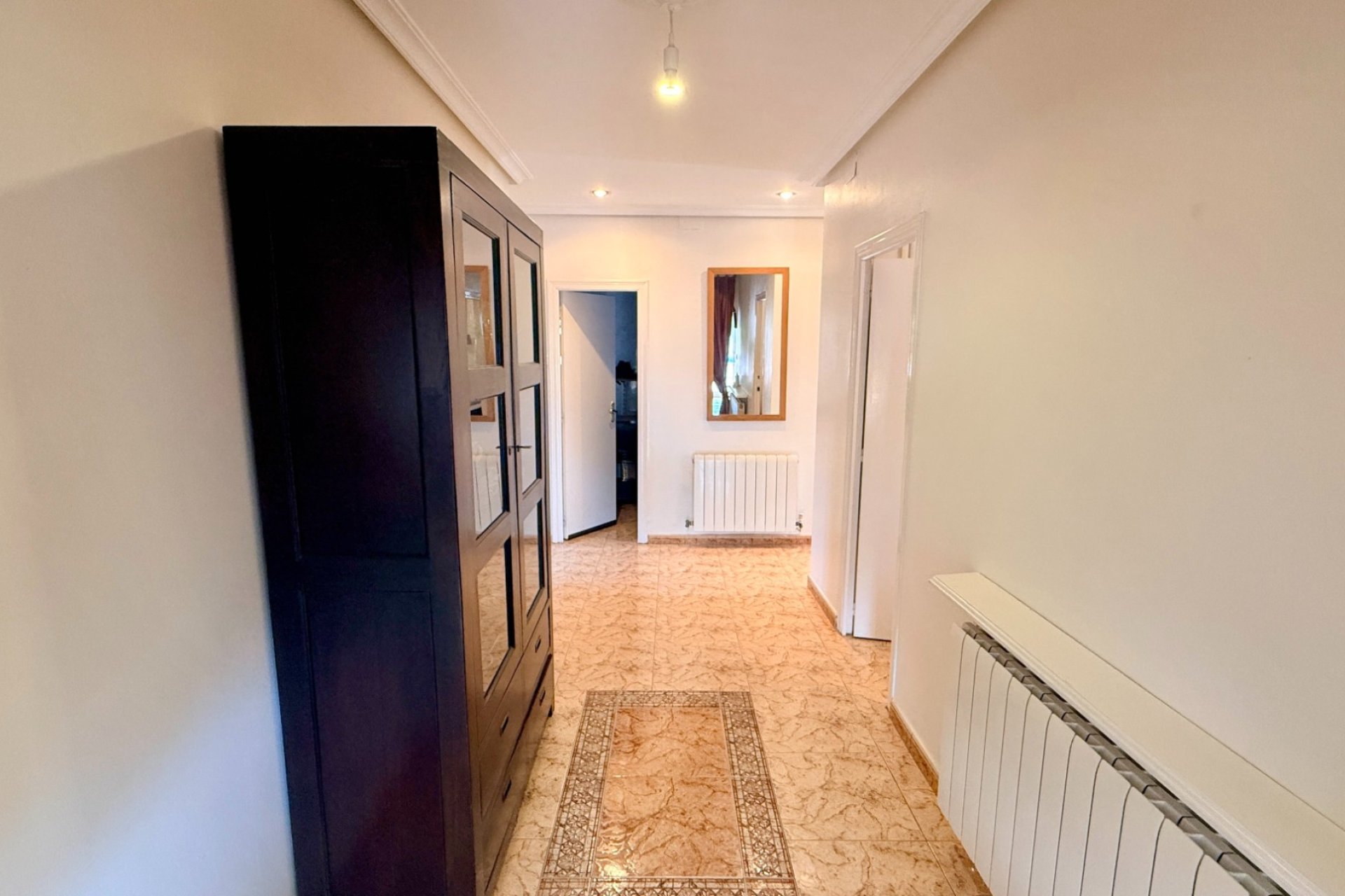  - Villa - Detached -
