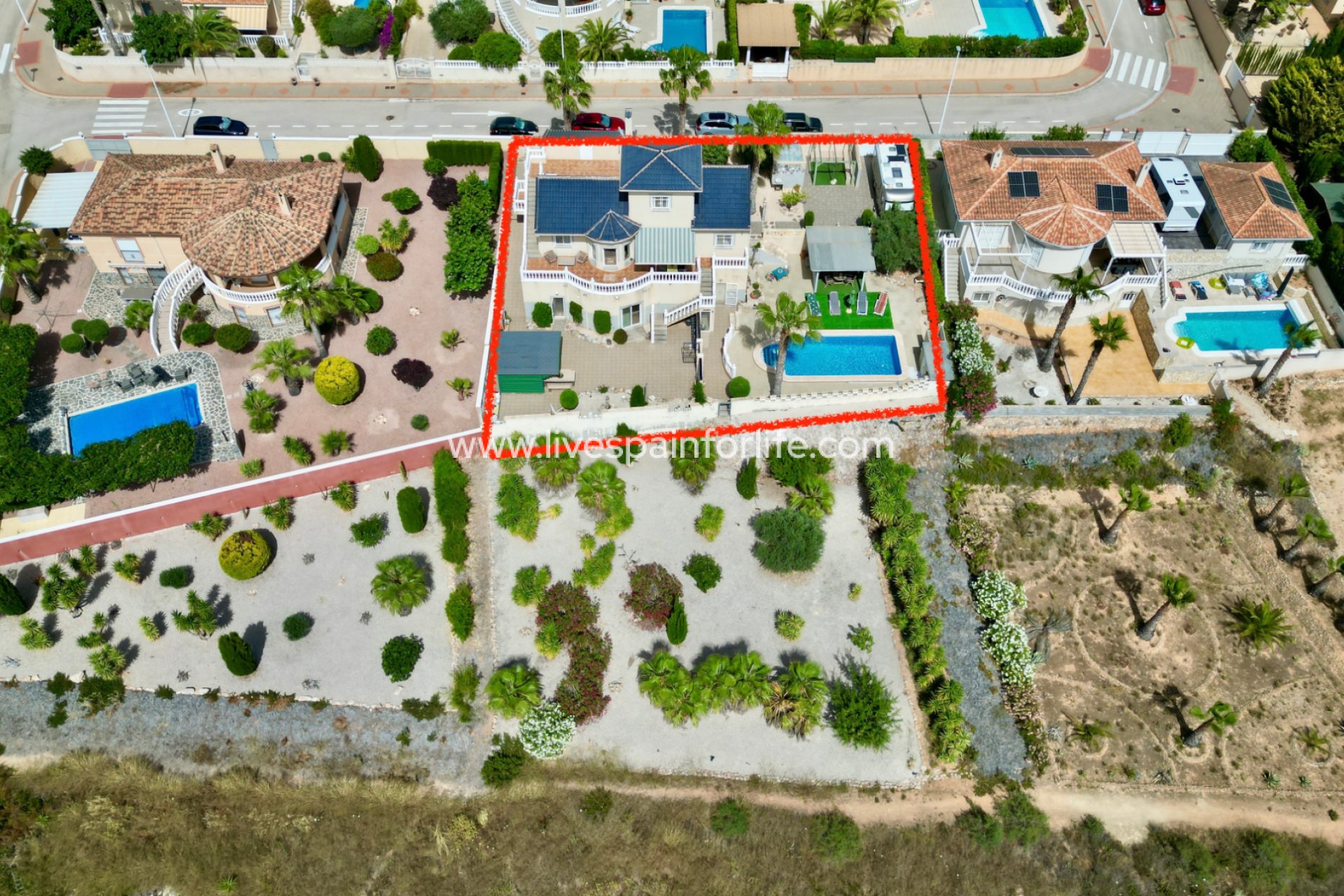  - Villa - Detached -
