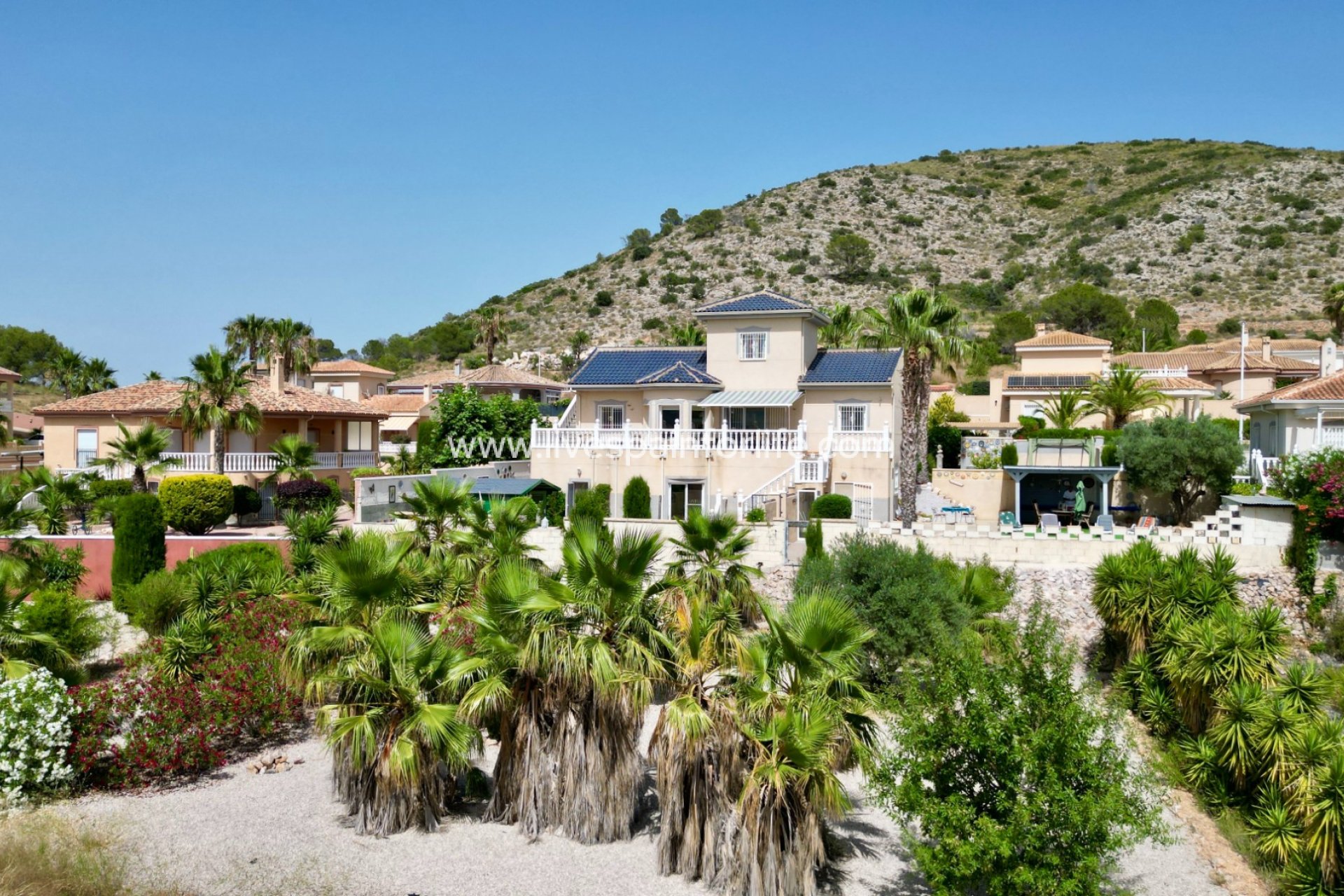 - Villa - Detached -
